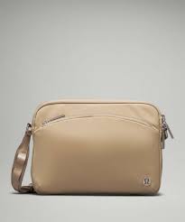lululemon CITY ADVENTURER CROSSBODY