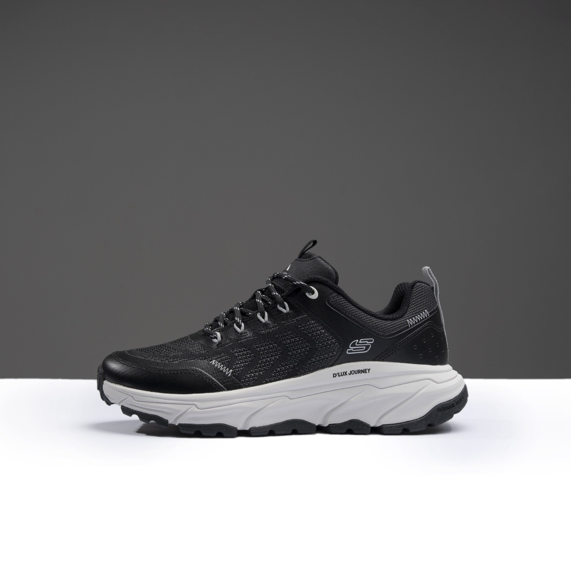 SKECHERS OUT DOOR DLUX JOURNEY