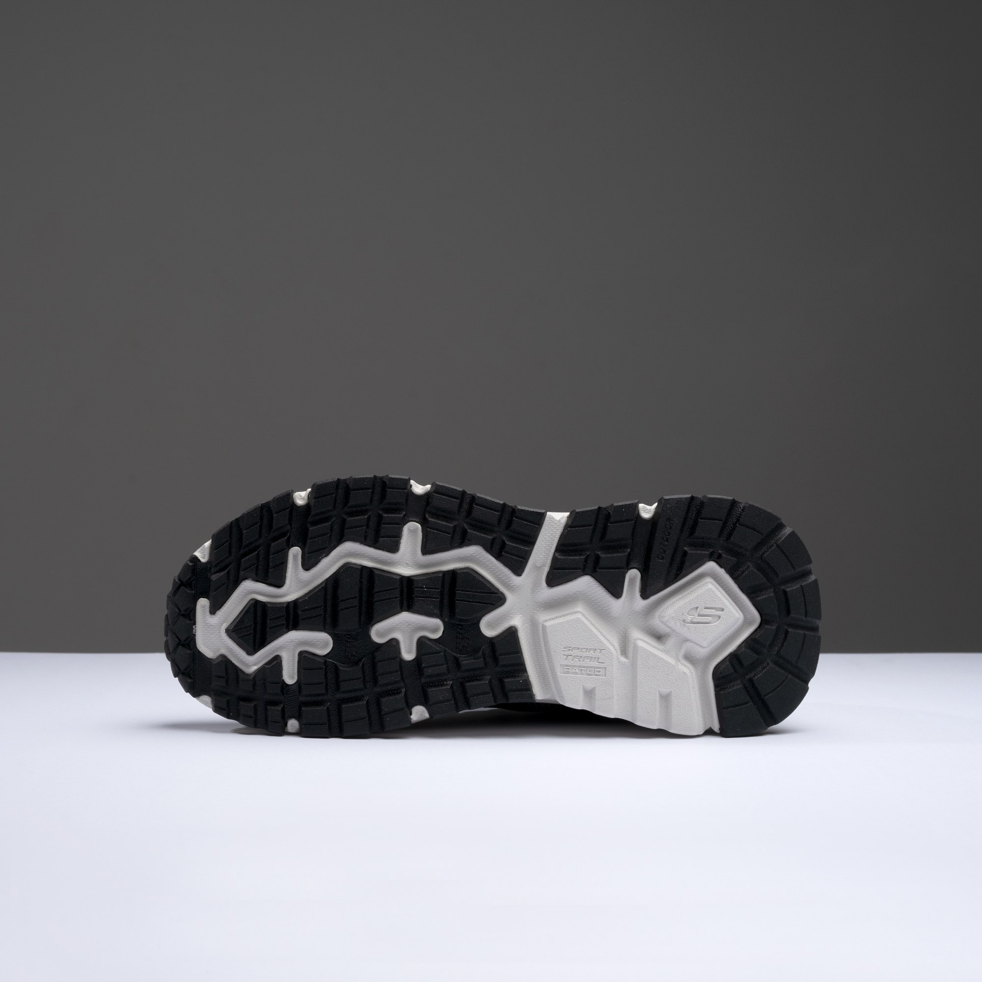 SKECHERS OUT DOOR DLUX JOURNEY