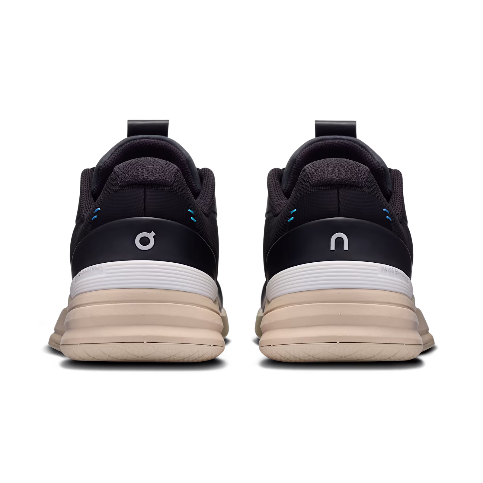 ON RUNNING THE ROGGER PRO CLAY BLACK WHITE