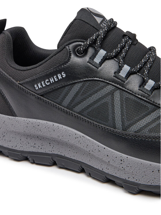 SKECHERS LOW TOP SNEAKER